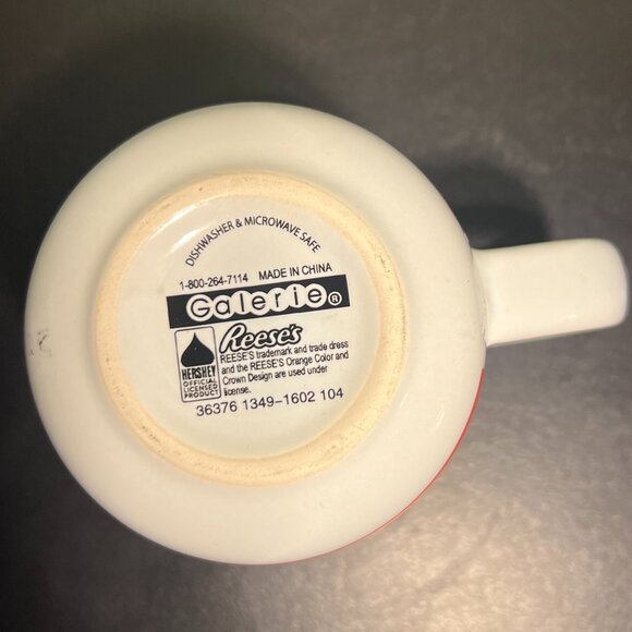 Reese’s Peanut Butter Cup Chocolate Candy Logo Ceramic Cup Mug ~ Hershey - Picture 6 of 7